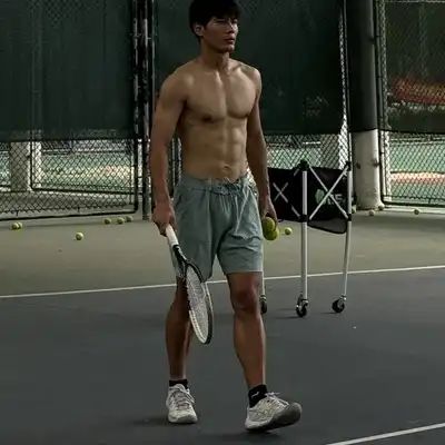 何博磊